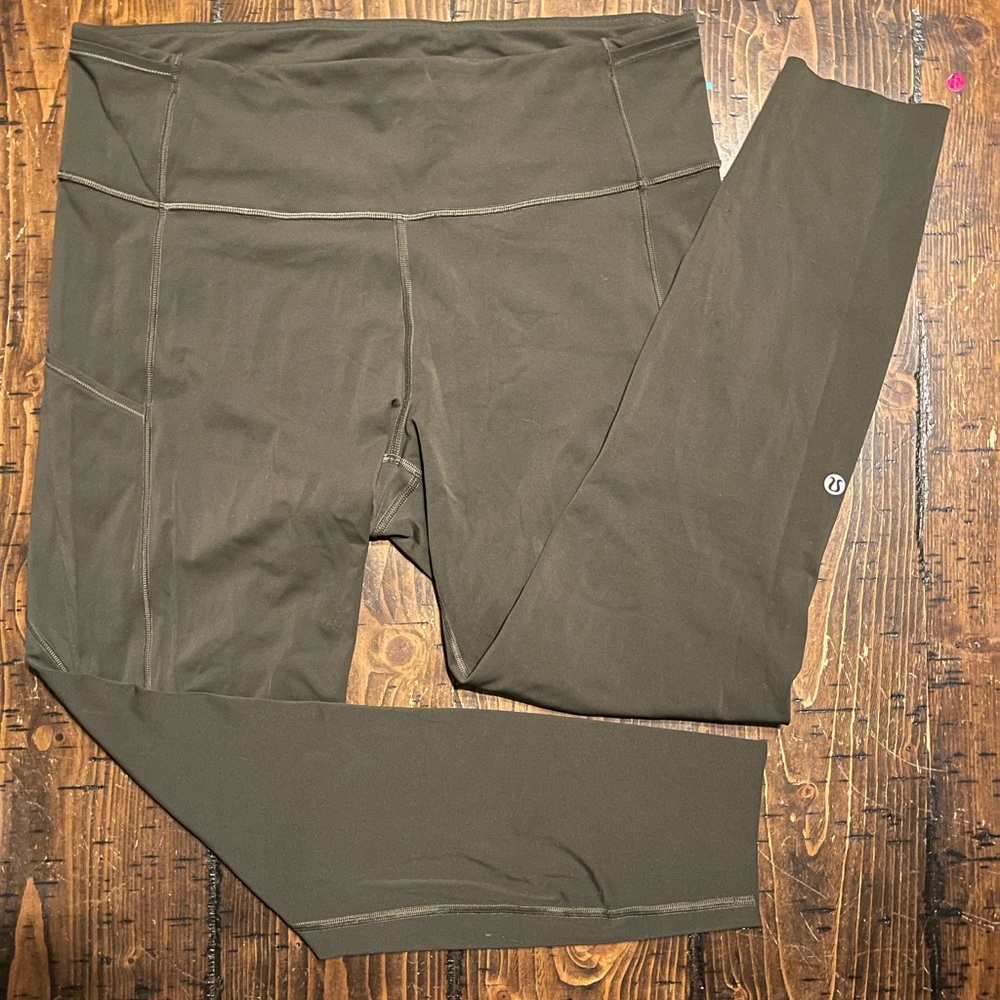 Lululemon leggings 12